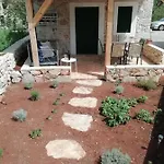 Lägenhet Krka Waterfalls Stonehouse Roko *