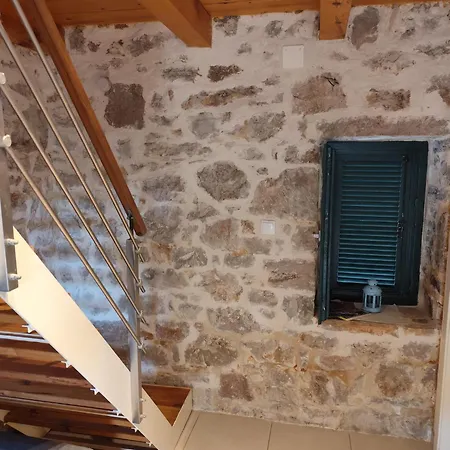 Krka Waterfalls Stonehouse Roko * Lozovac