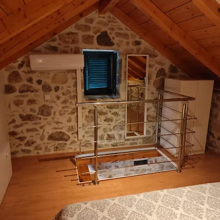 Krka Waterfalls Stonehouse Roko Apartment *