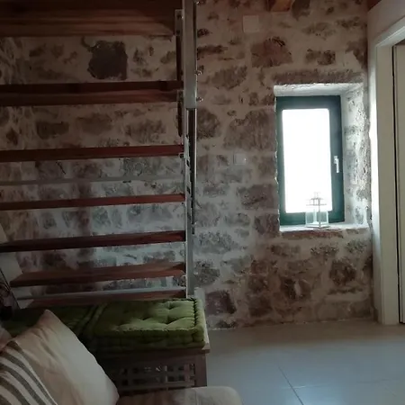 公寓 Krka Waterfalls Stonehouse Roko 罗佐瓦克