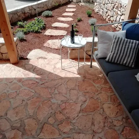 Daire Krka Waterfalls Stonehouse Roko Lozovac