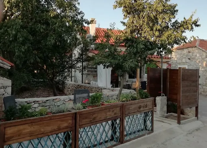 Krka Waterfalls Stonehouse Roko *