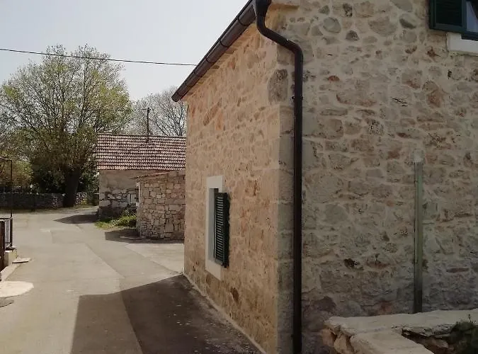 Krka Waterfalls Stonehouse Roko Daire *