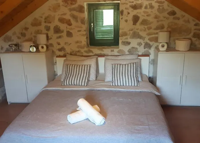 Krka Waterfalls Stonehouse Roko Lozovac